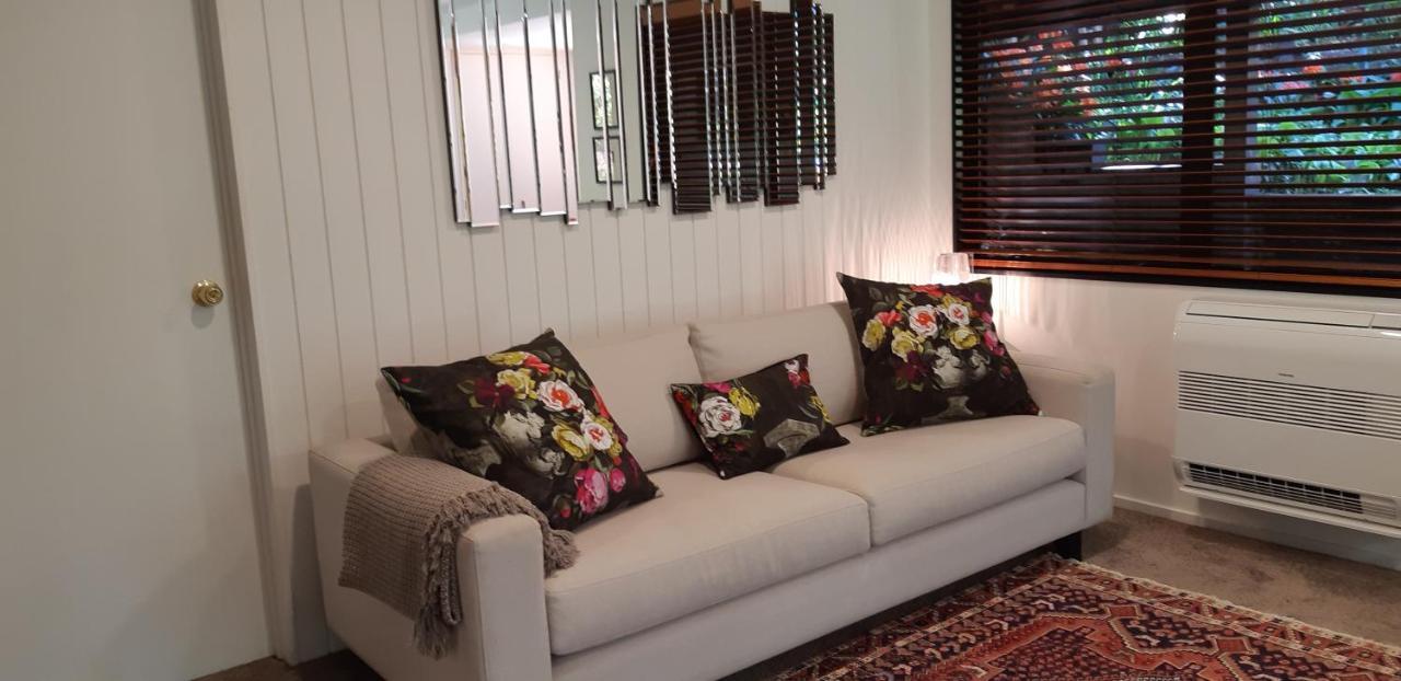 Sequoia Steps Bed & Breakfast นิวพลีมัธ ภายนอก รูปภาพ