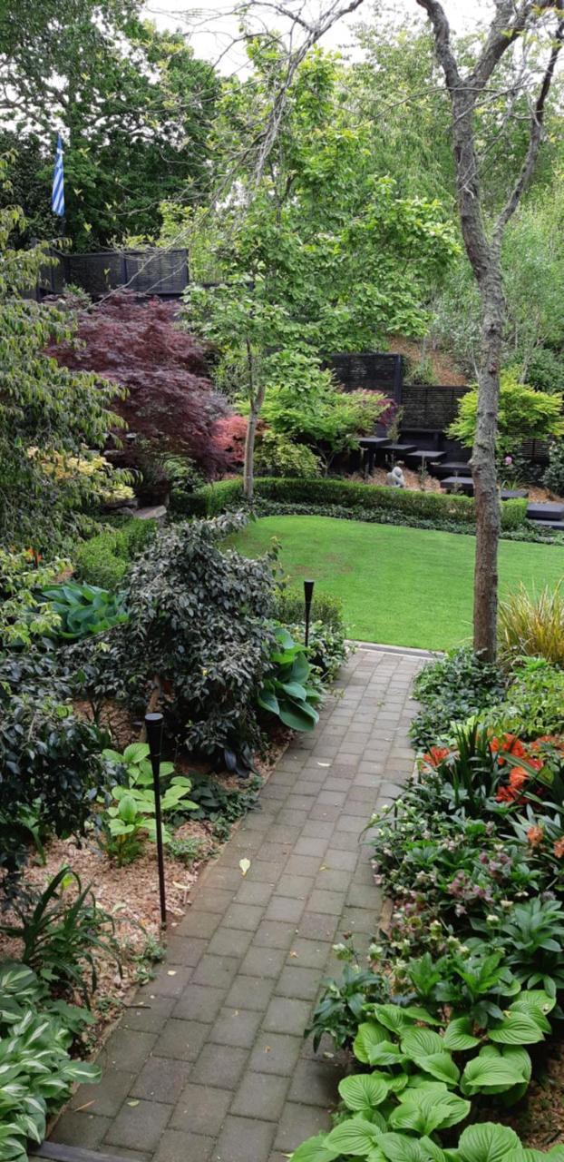 Sequoia Steps Bed & Breakfast นิวพลีมัธ ภายนอก รูปภาพ